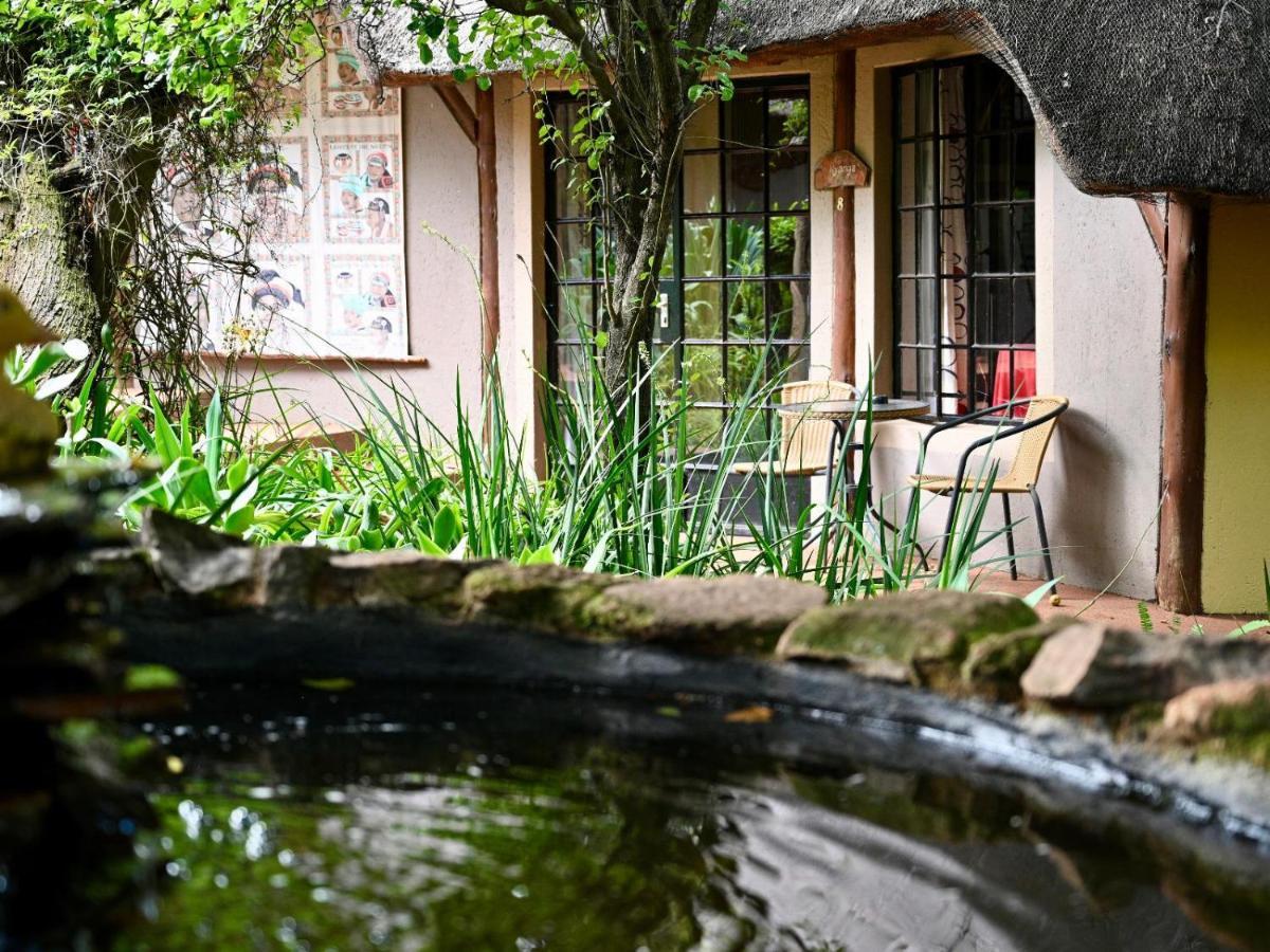 Kulanga Cottages ヨハネスブルグ エクステリア 写真