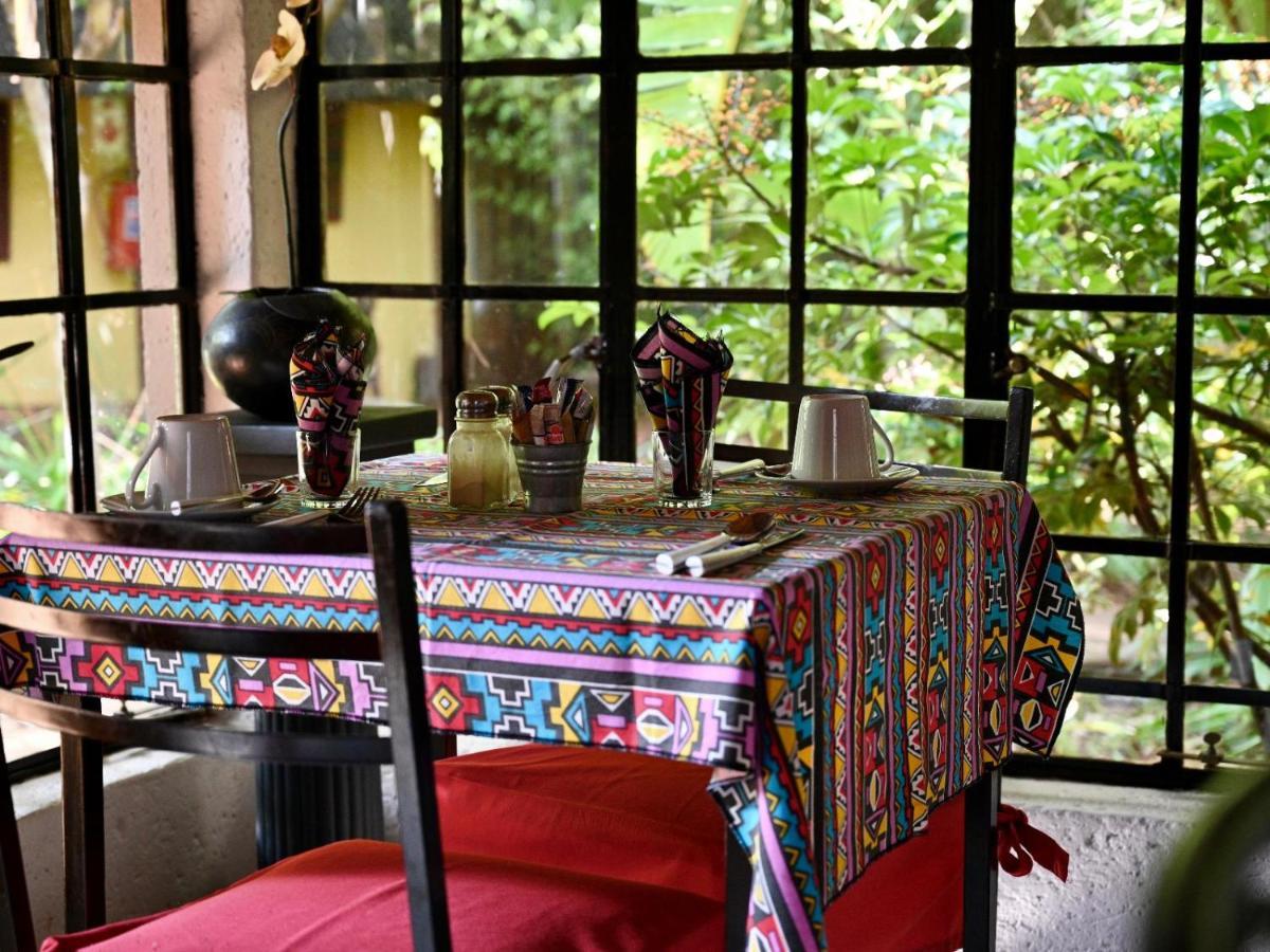 Kulanga Cottages ヨハネスブルグ エクステリア 写真